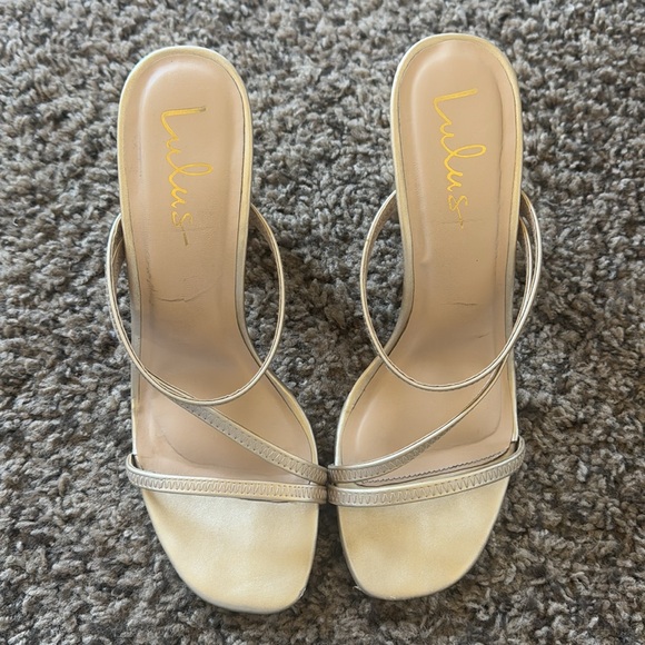 Gold lulus heels - Picture 2 of 4